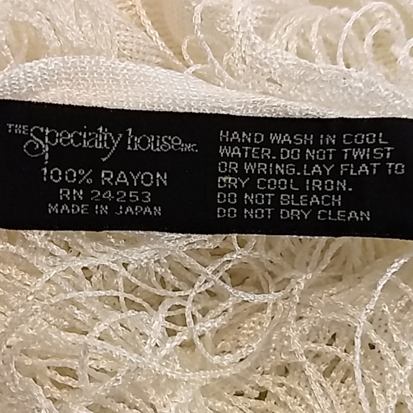 Shawl - Picture 4 of 4